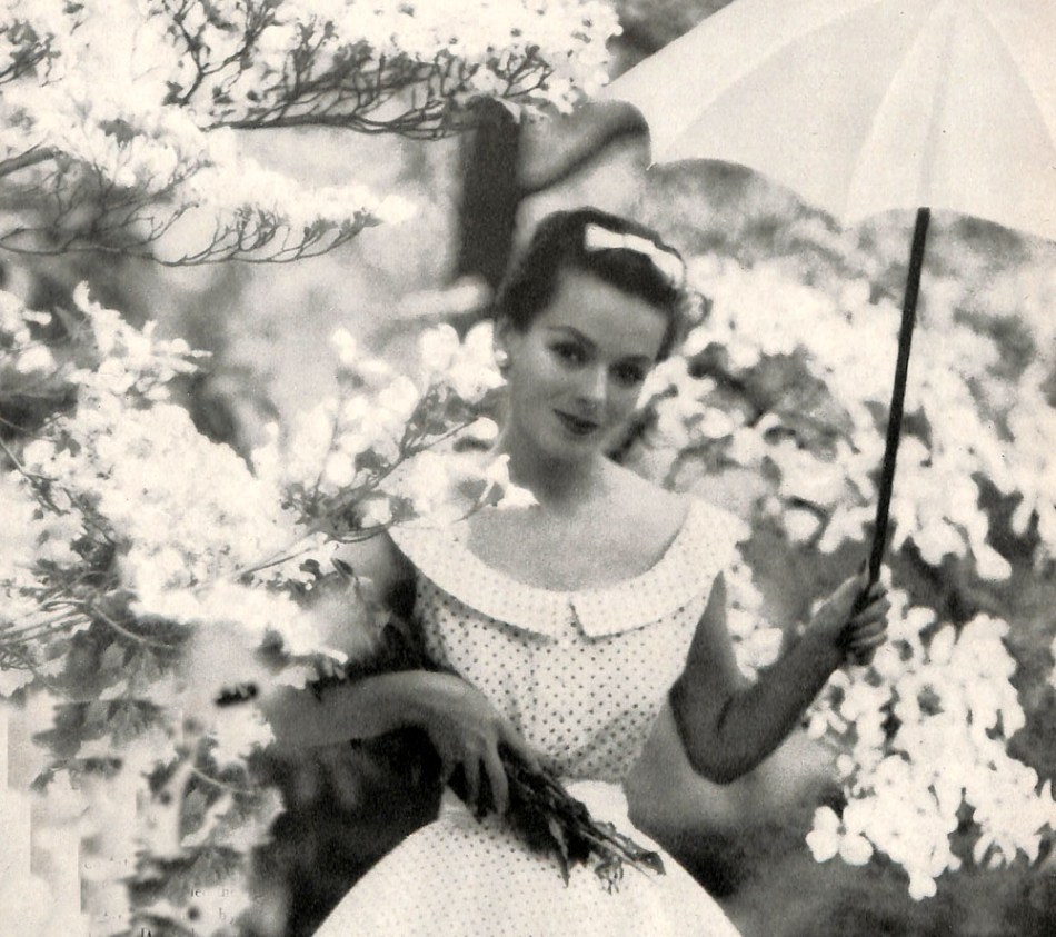 country-store-vogue-july-1954-125-19c